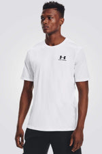 UNDER ARMOUR - טישירט Sportstyle Left Chest בצבע לבן - MASHBIR//365