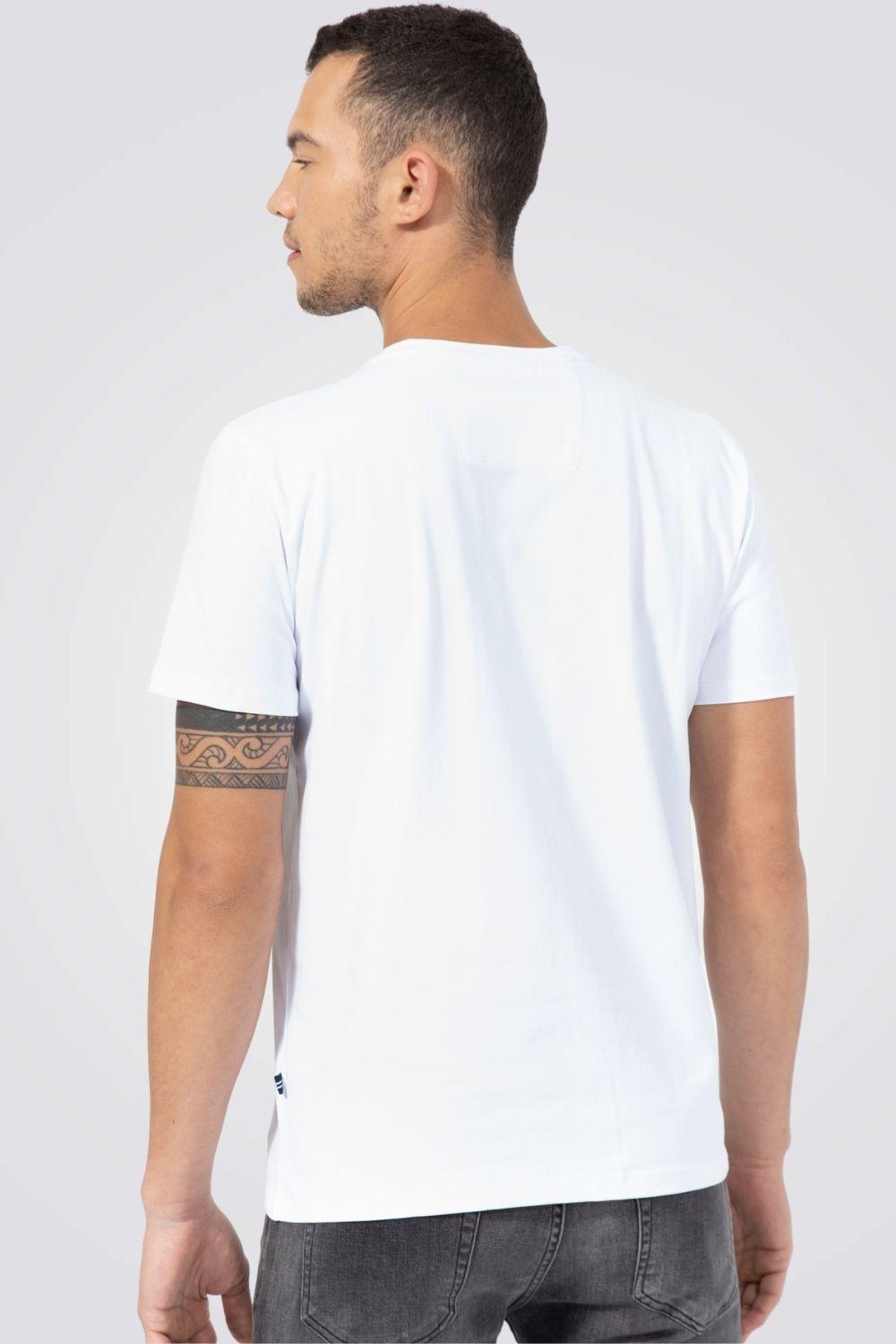 NAUTICA - טישירט סטריפ לוגו בצבע לבן - MASHBIR//365