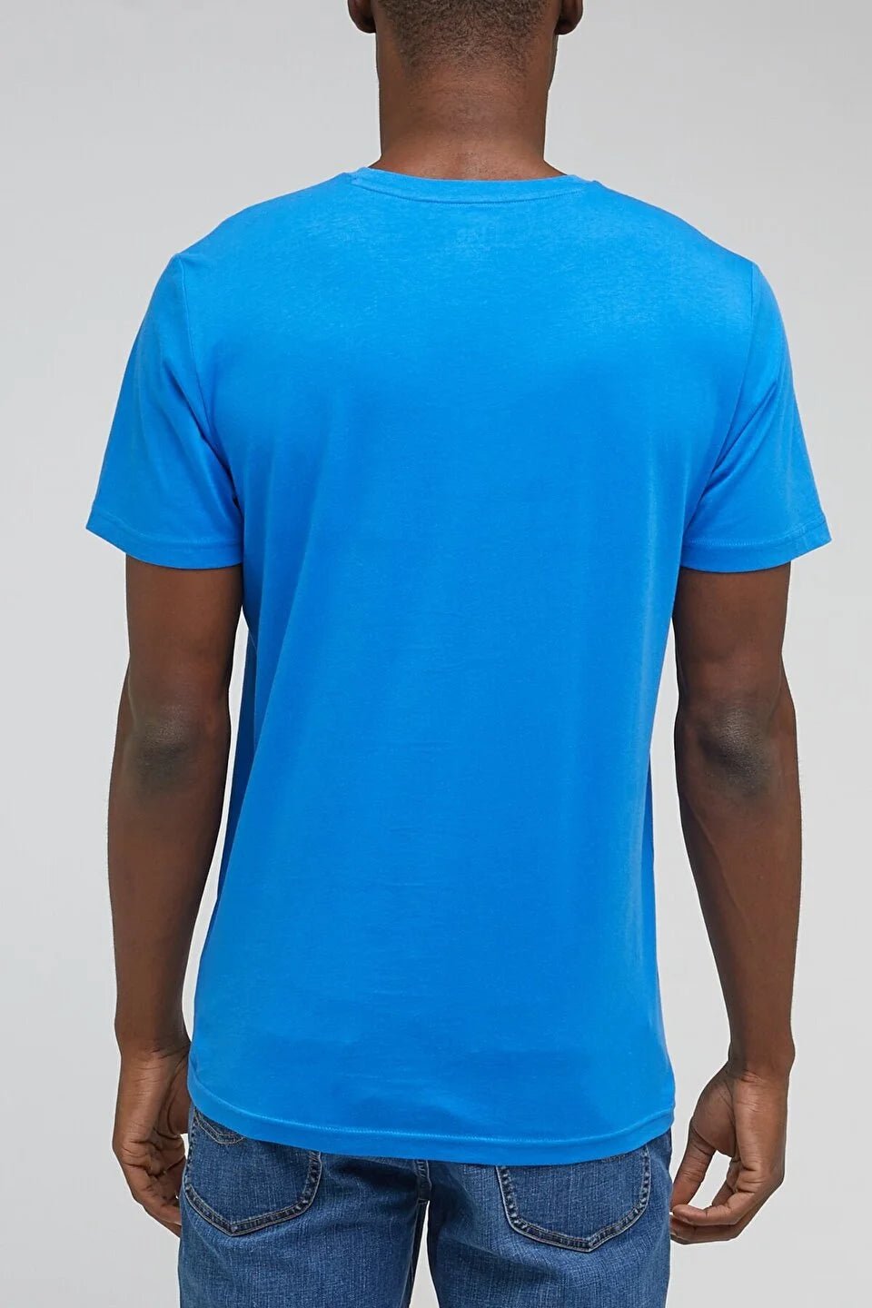 LEE - טישירט SS PATCH LOGO TEE בצבע כחול - MASHBIR//365