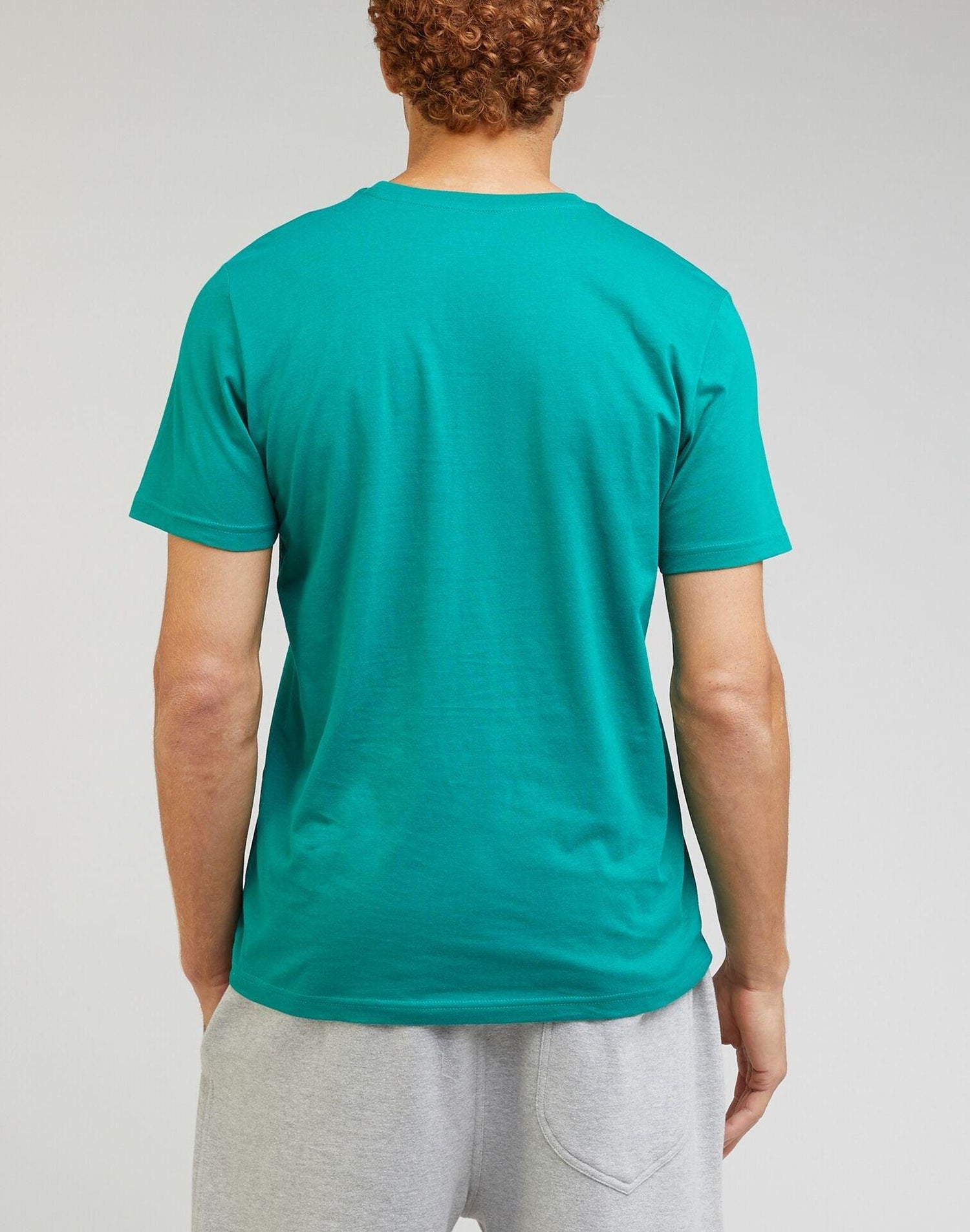 LEE - טישירט SS PATCH LOGO TEE בצבע טורקיז - MASHBIR//365