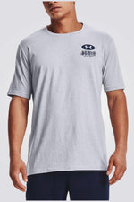 UNDER ARMOUR - טישירט SYMBOL BARCODE SS בצבע אפור - MASHBIR//365