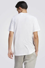 ADIDAS - טישירט SZN לגבר בצבע לבן - MASHBIR//365