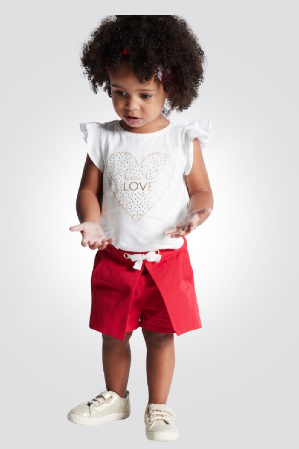OBAIBI - טישירט תינוקות שרוול קצר עם ניטים לב זהב בלבן - MASHBIR//365