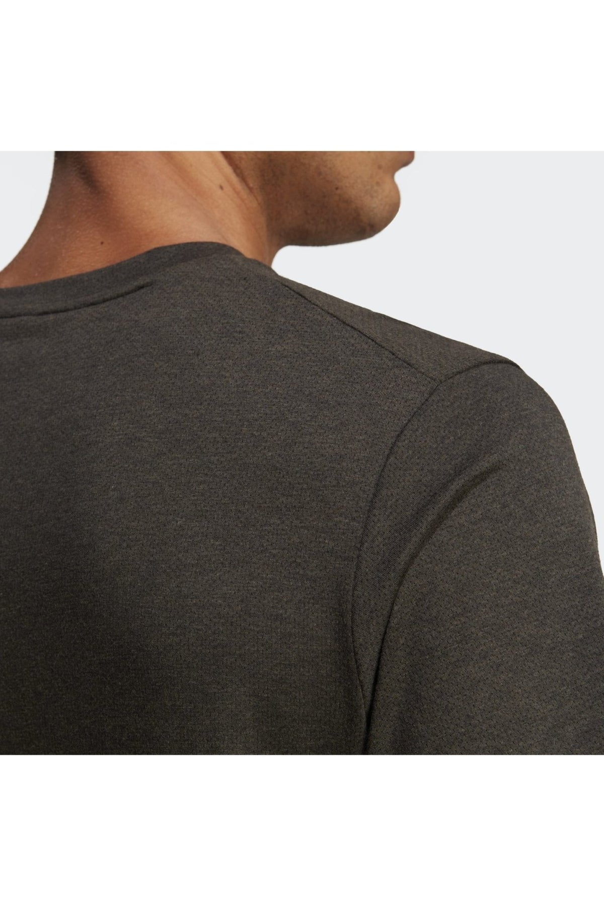 ADIDAS - טישירט TRAIN ESSENTIALS COMFORT TRAINING בצבע שחור - MASHBIR//365