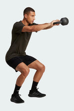 ADIDAS - טישירט TRAIN ESSENTIALS COMFORT TRAINING בצבע שחור - MASHBIR//365