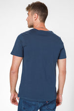 DELTA - טישירט צווארון עגול בצבע כחול - MASHBIR//365