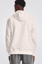 UNDER ARMOUR - קפוצ'ון לגבר Essential Heritage Flc בצבע לבן - MASHBIR//365