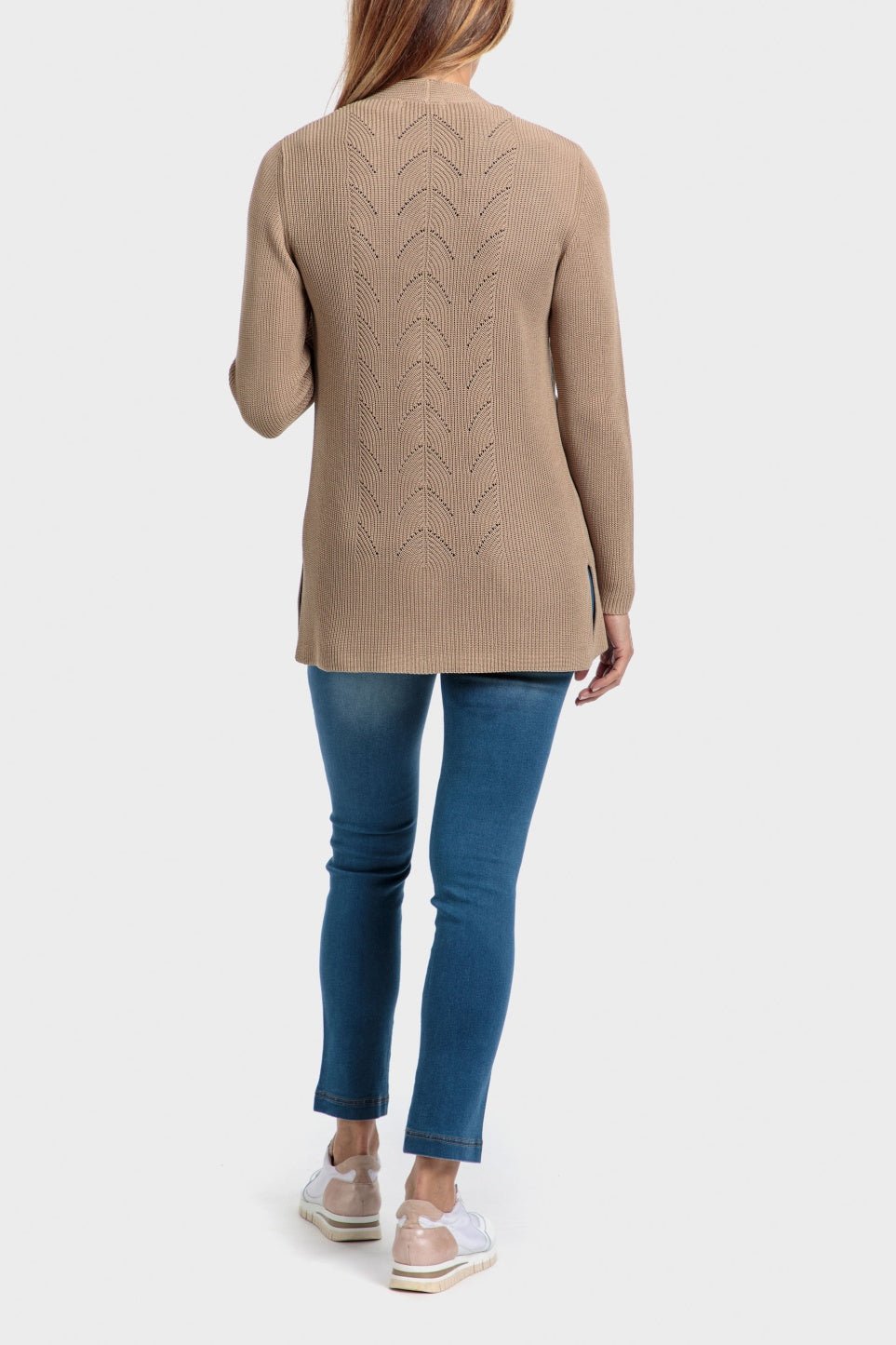 PUNT ROMA - קרדיגן סריג עם פתחים בצבע שמנת - MASHBIR//365