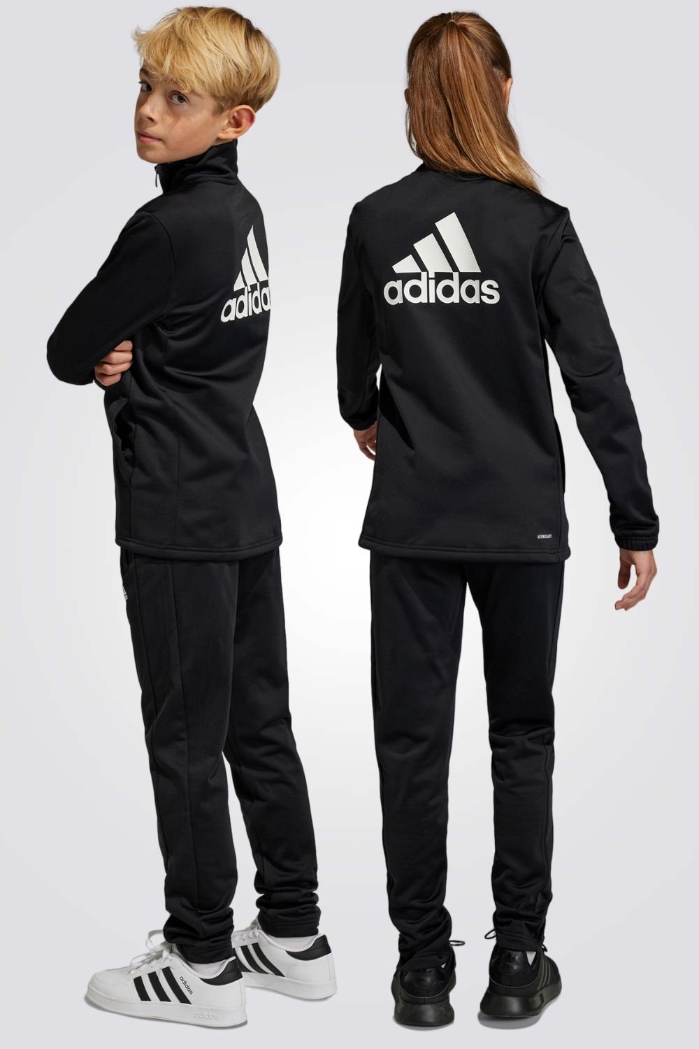 ADIDAS - חליפת אימון לילדים ESSENTIALS בצבע שחור - MASHBIR//365