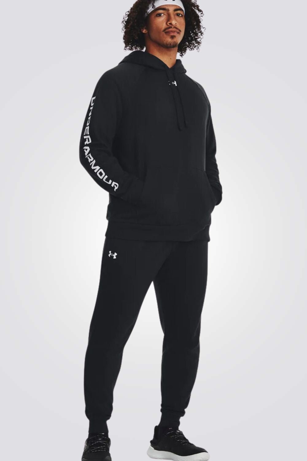 UNDER ARMOUR - חליפת ספורט לגבר - MASHBIR//365