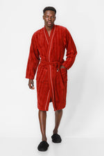 KENNETH COLE - חלוק מגבת אריגת פסים בצבע אדום - MASHBIR//365