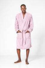 KENNETH COLE - חלוק מגבת אריגת פסים בצבע ורוד - MASHBIR//365