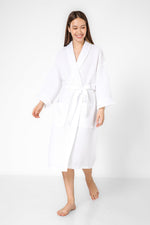 KENNETH COLE - חלוק רחצה יוניסקס בצבע לבן - MASHBIR//365