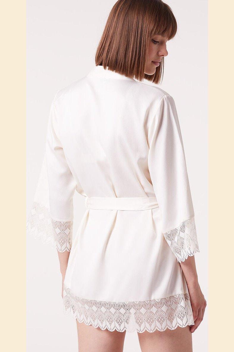 ETAM - חלוק סאטן בגימור תחרה SKY בצבע קרם - MASHBIR//365