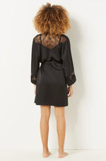 ETAM - חלוק סאטן בשילוב תחרה SENTIMENT שחור - MASHBIR//365