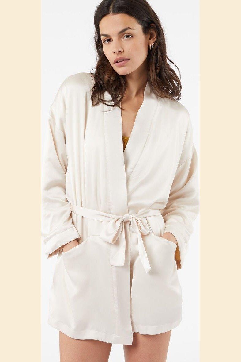 ETAM - חלוק סאטן עם בטנת פליז NEW SIBERIAN קרם - MASHBIR//365