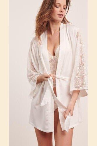 ETAM - חלוק סאטן משולב תחרה ESCALE לבן - MASHBIR//365