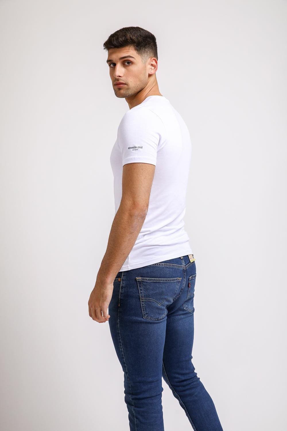 KENNETH COLE - מארז 2 חולצות צווארון V בצבע לבן - MASHBIR//365