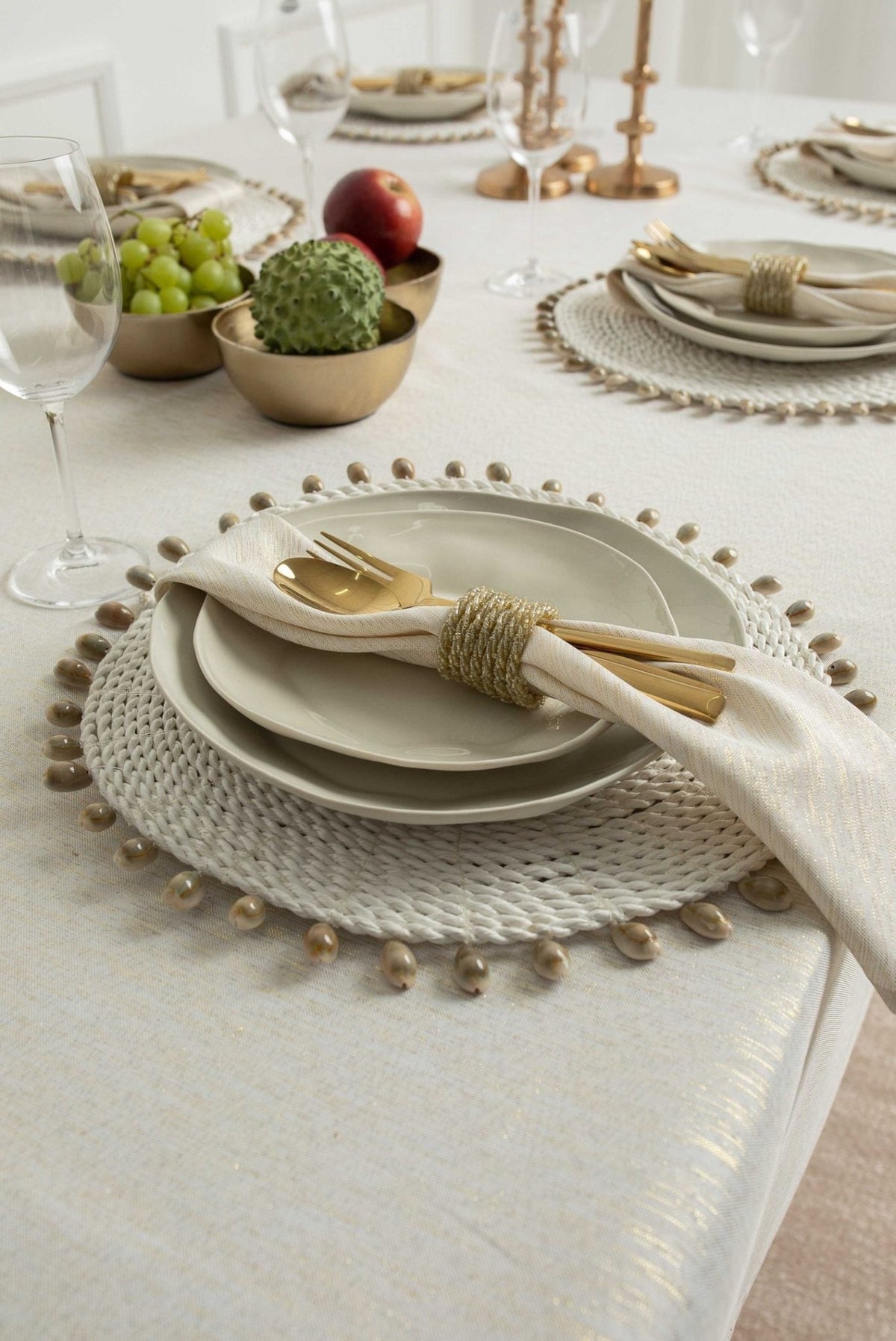 ASHRAM - מפת שולחן דגם מיאל בצבע שמנת - MASHBIR//365