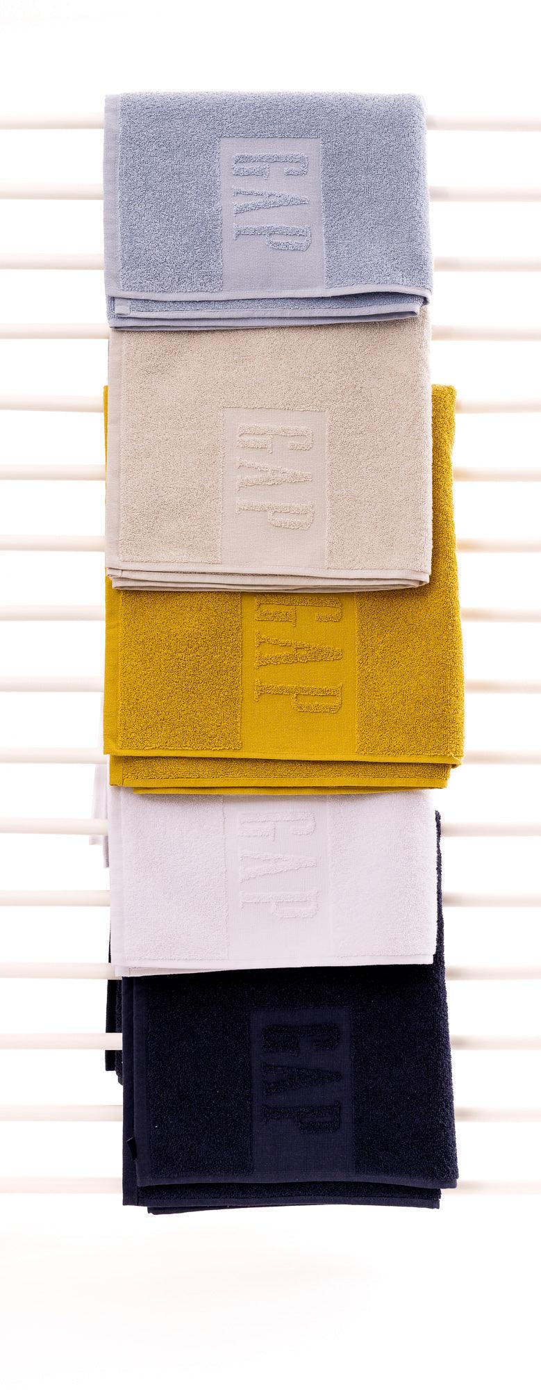 GAP - מגבת אמבטיה ענקית כותנה בגוון לבן - MASHBIR//365