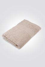 KENNETH COLE - מגבת גוף פרימיום בצבע בז' - MASHBIR//365