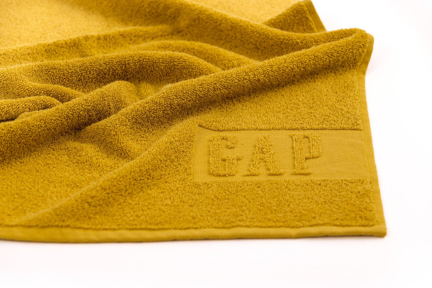 GAP - מגבת גוף כותנה בגוון חרדל - MASHBIR//365