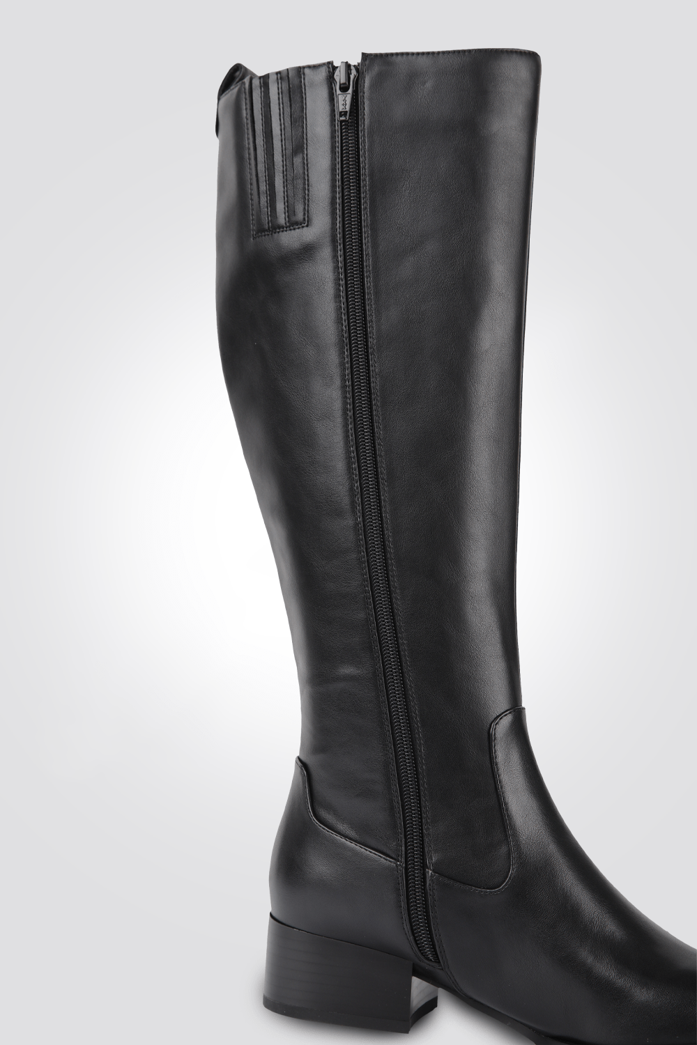 LADY COMFORT - מגף עקב בצבע שחור - MASHBIR//365