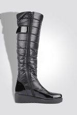 KENNETH COLE - מגפיים לנשים בצבע שחור - MASHBIR//365