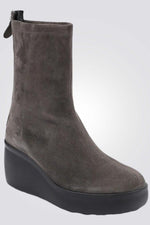 GEOX - מגפיים לנשים D SPHERICA EC9 A בצבע אפור - MASHBIR//365