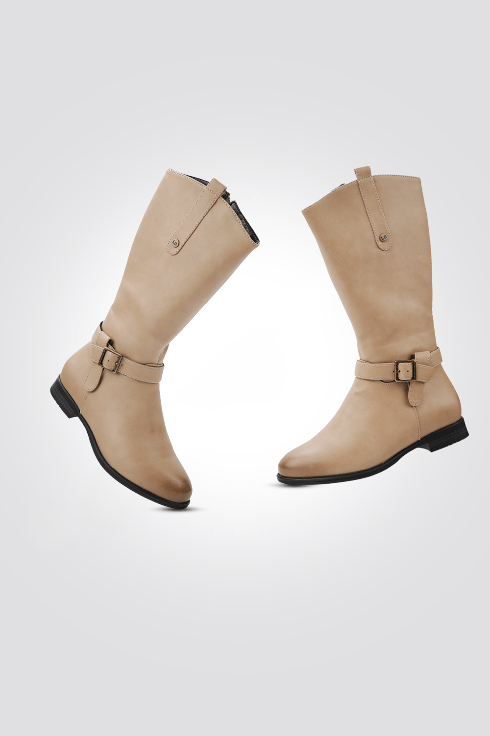 LADY COMFORT - מגפיים לנשים עם רצועה עליונה בצבע בז' - MASHBIR//365