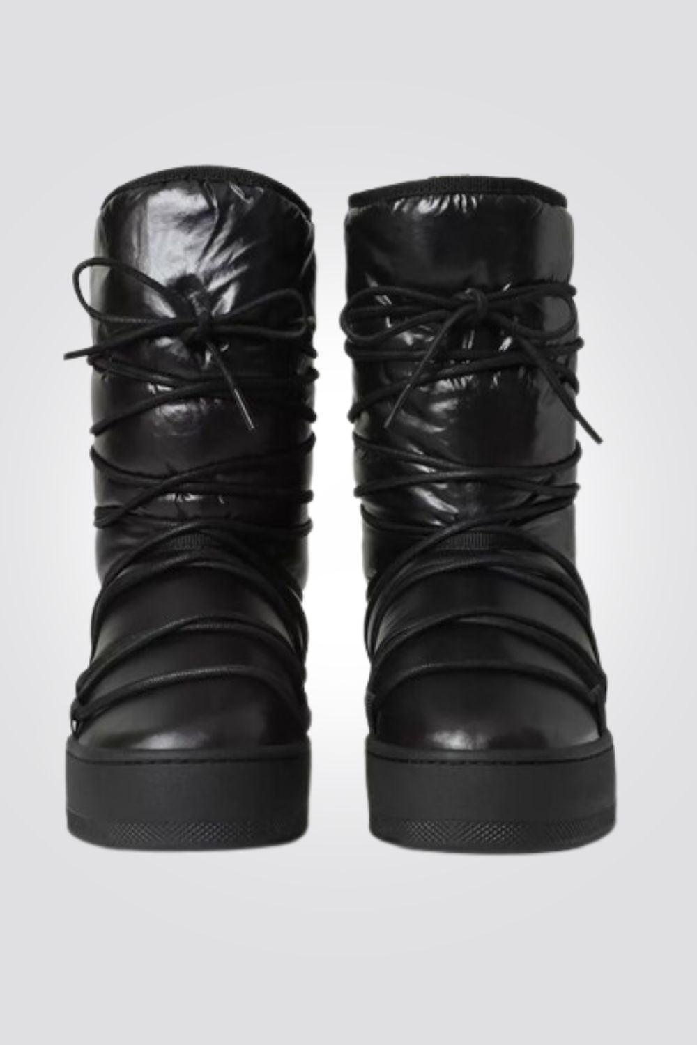 NAPAPIJRI - מגפיים עם שרוך בצבע שחור - MASHBIR//365