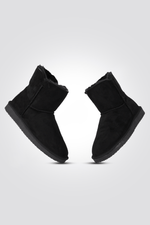 KENNETH COLE - מגפון דמוי עור פרווה בצבע שחור - MASHBIR//365