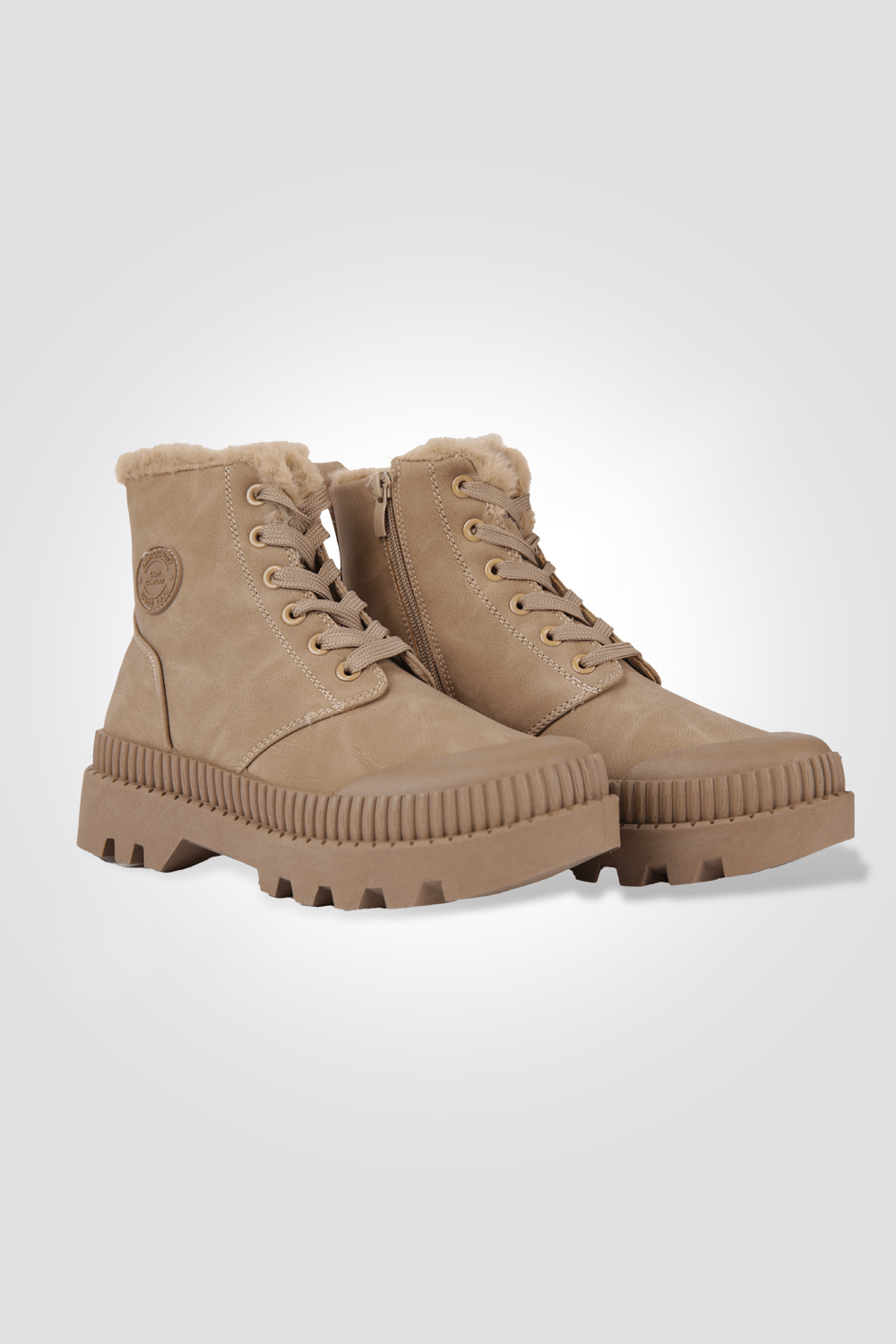 LADY COMFORT - מגפון פרווה בצבע בז' - MASHBIR//365