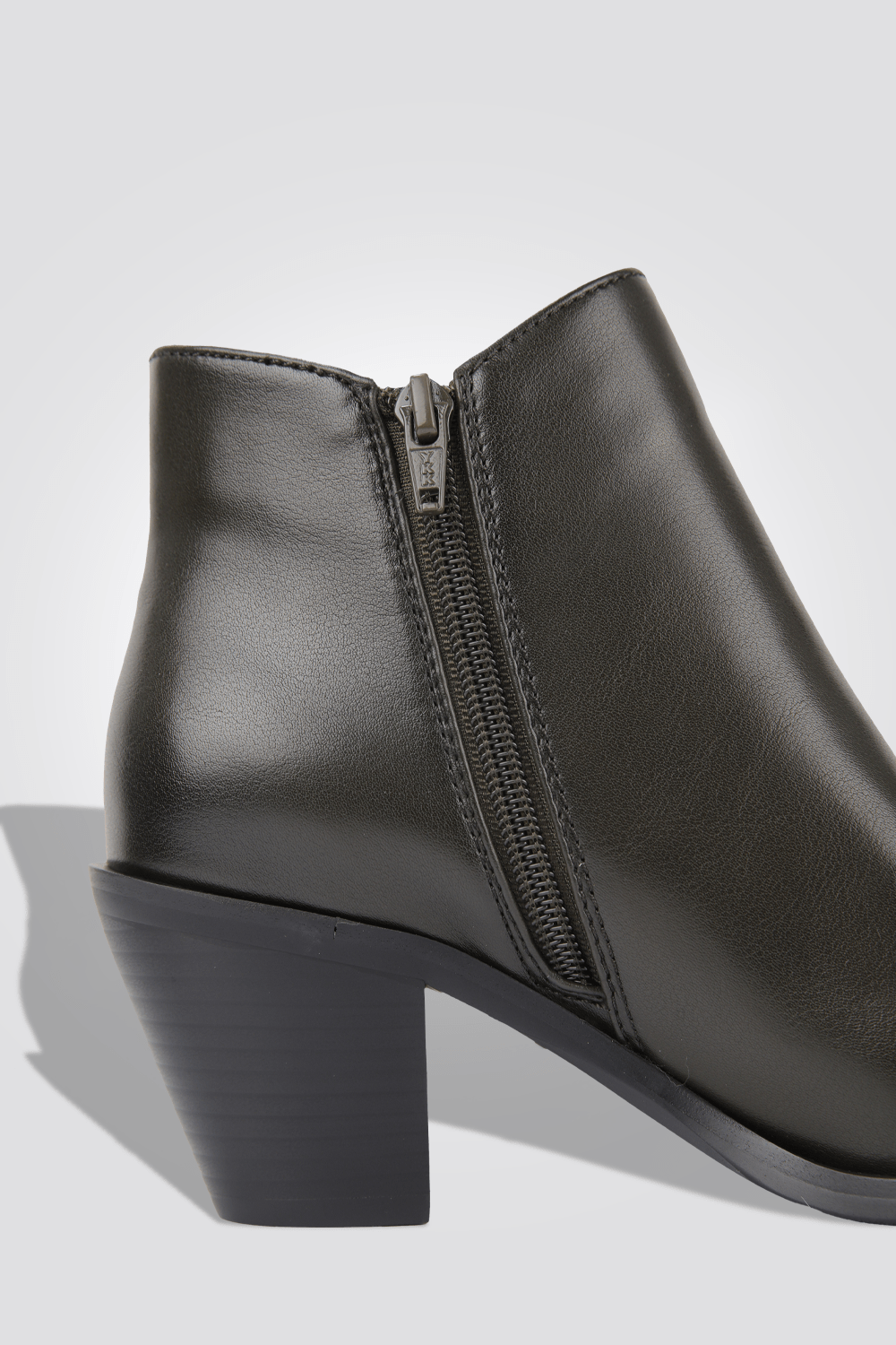 LADY COMFORT - מגפון עקב בצבע ירוק זית - MASHBIR//365