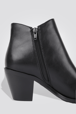 LADY COMFORT - מגפון עקב בצבע שחור - MASHBIR//365