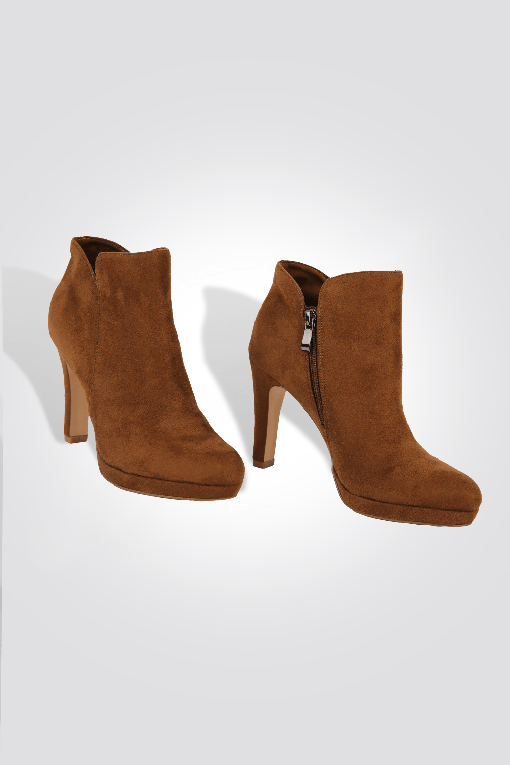 LADY COMFORT - מגפון עקב גבוה בצבע כאמל - MASHBIR//365