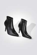 KENNETH COLE - מגפון עקב שפיץ בצבע שחור - MASHBIR//365