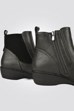 LADY COMFORT - מגפון רוקי עם גומי בצבע אפור ירקרק - MASHBIR//365