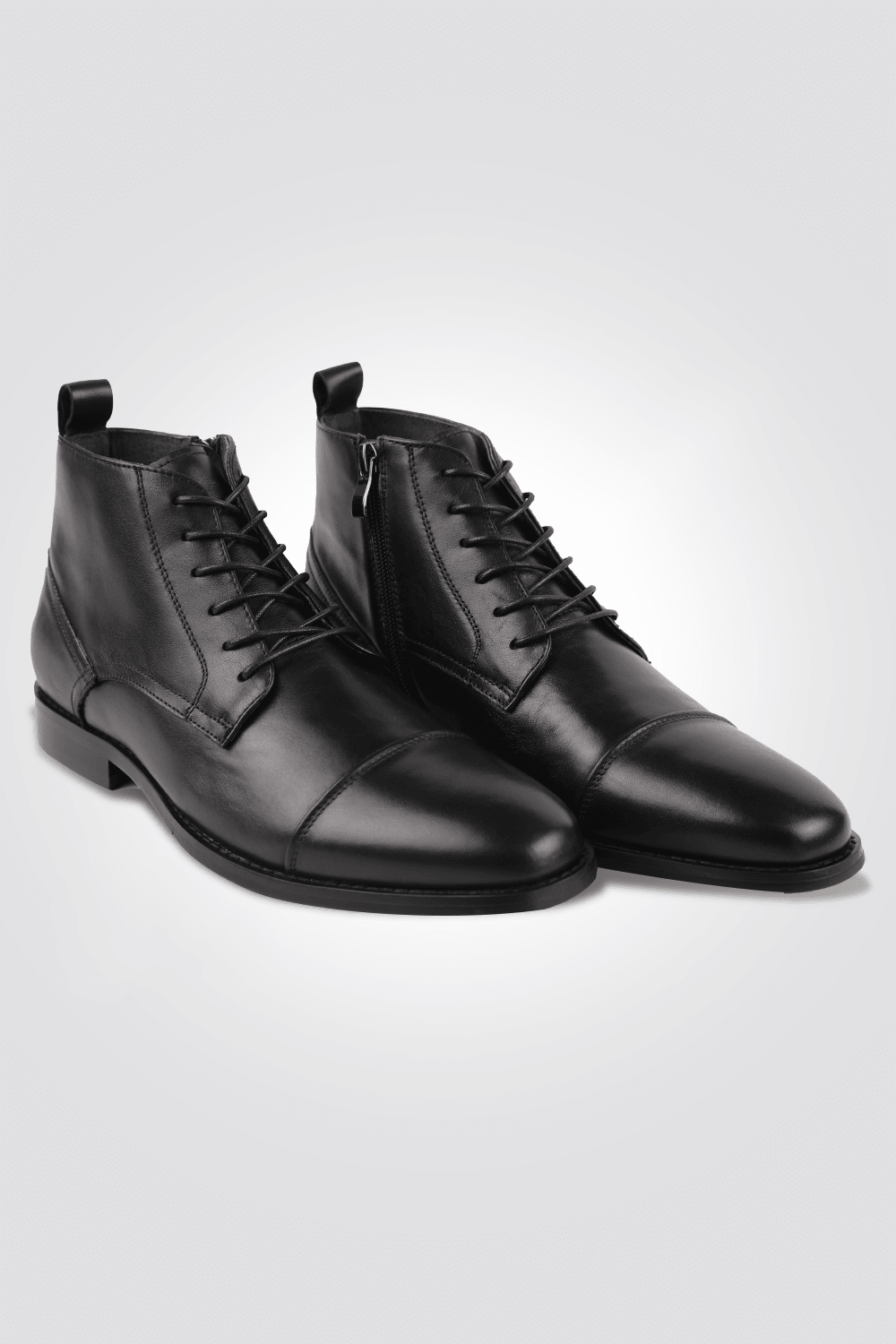 KENNETH COLE - מגפון עור לגבר בצבע שחור - MASHBIR//365