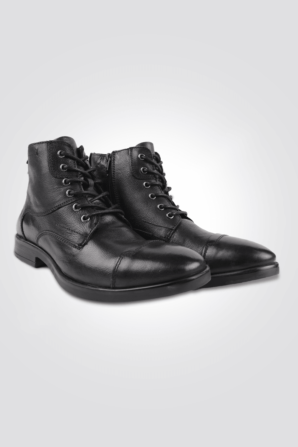 KENNETH COLE - מגפון עור לגבר בצבע שחור - MASHBIR//365