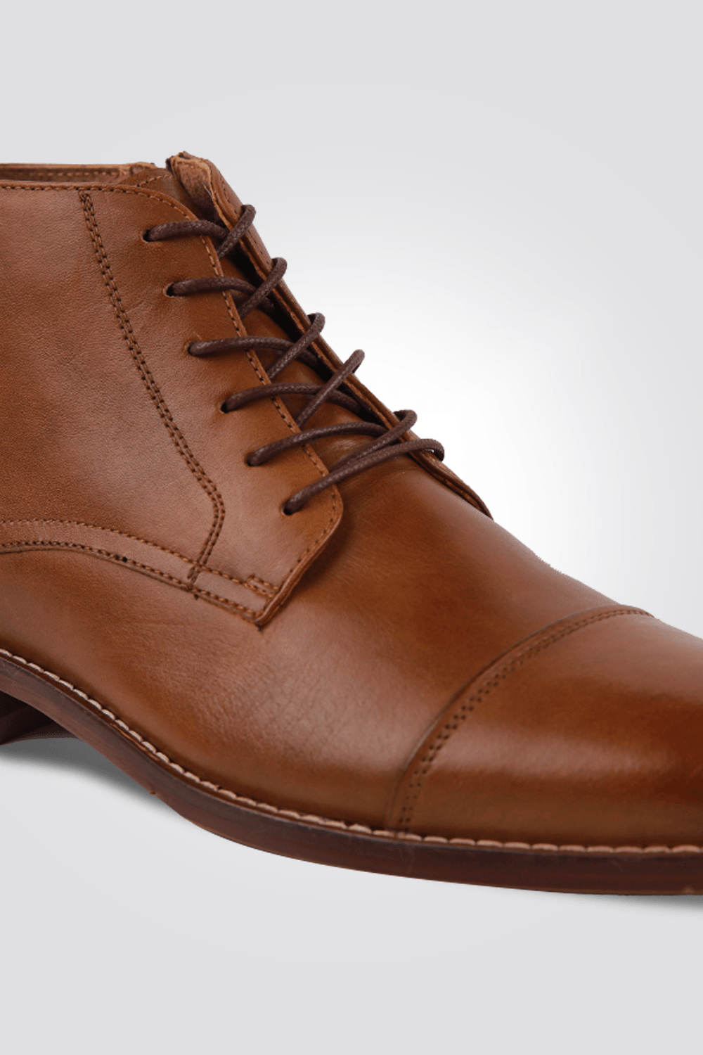 KENNETH COLE - מגפון עור לגבר בצבע חום - MASHBIR//365