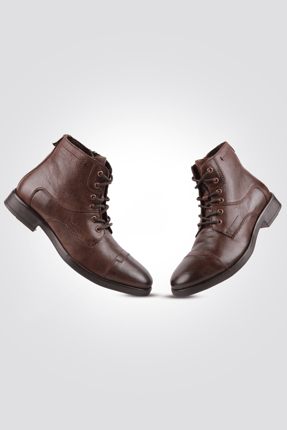 KENNETH COLE - מגפון עור לגבר בצבע חום - MASHBIR//365