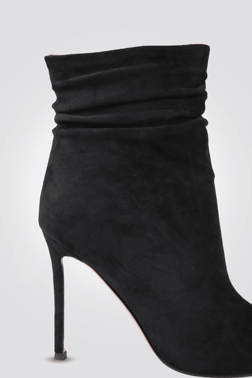 KENNETH COLE - מגפוני עקב לנשים בצבע שחור - MASHBIR//365