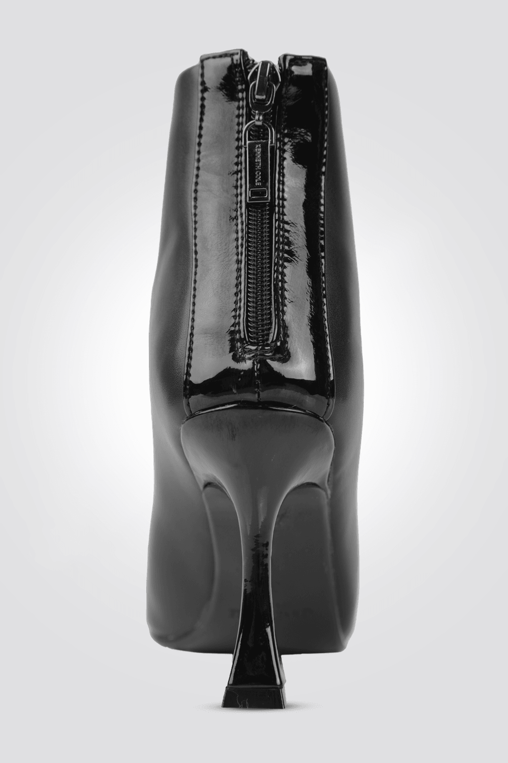 KENNETH COLE - מגפוני עקב לנשים בצבע שחור - MASHBIR//365