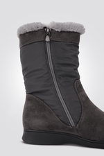 LADY COMFORT - מגפונים לנשים עם פרווה בצבע אפור - MASHBIR//365