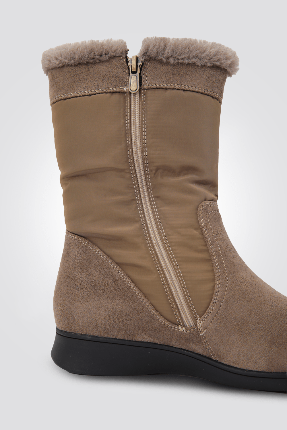 LADY COMFORT - מגפונים לנשים משולבים פרווה בצבע בז' - MASHBIR//365