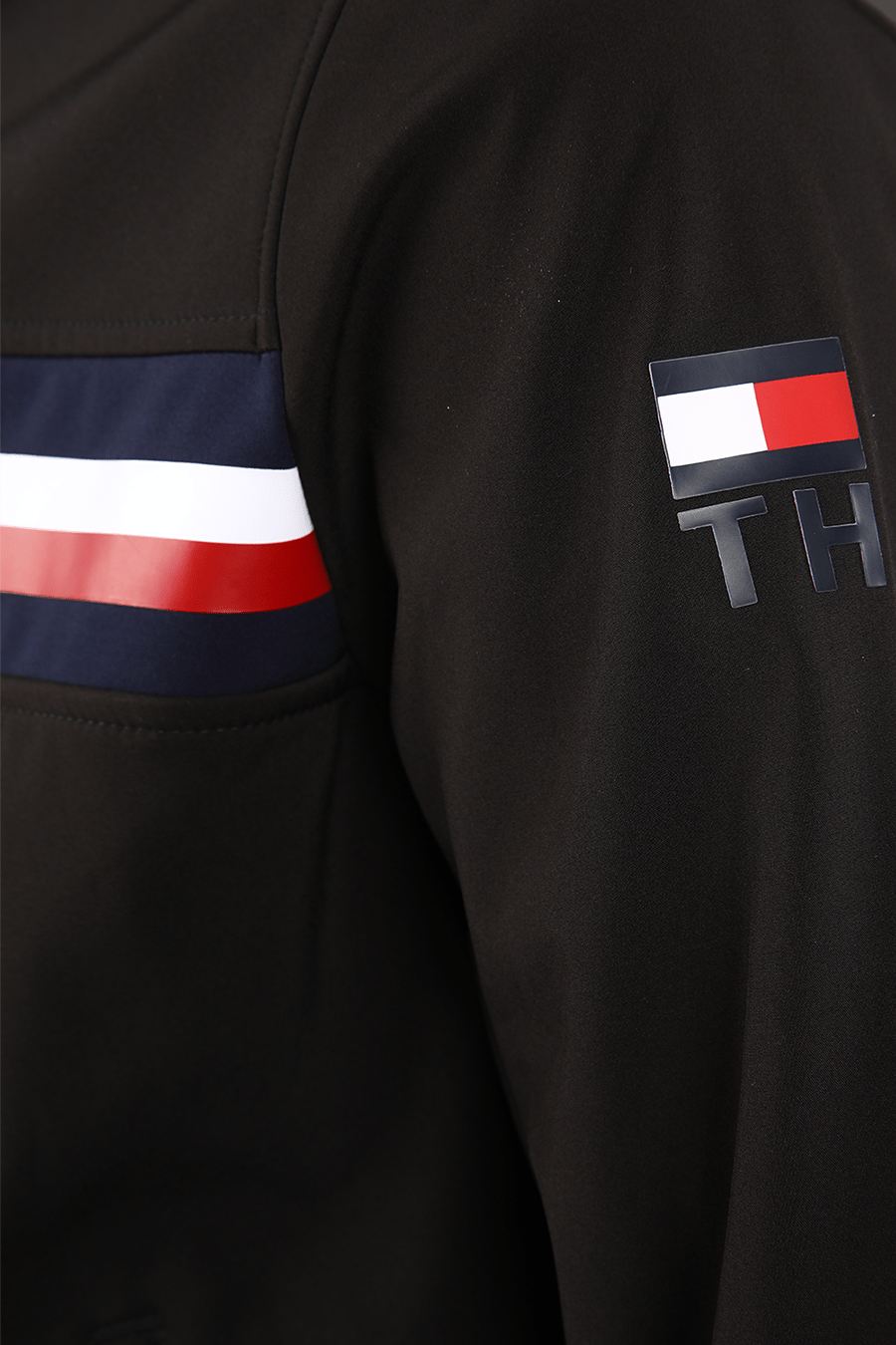 Tommy Hilfiger - מעיל אופנתי לגבר עמיד במים - MASHBIR//365