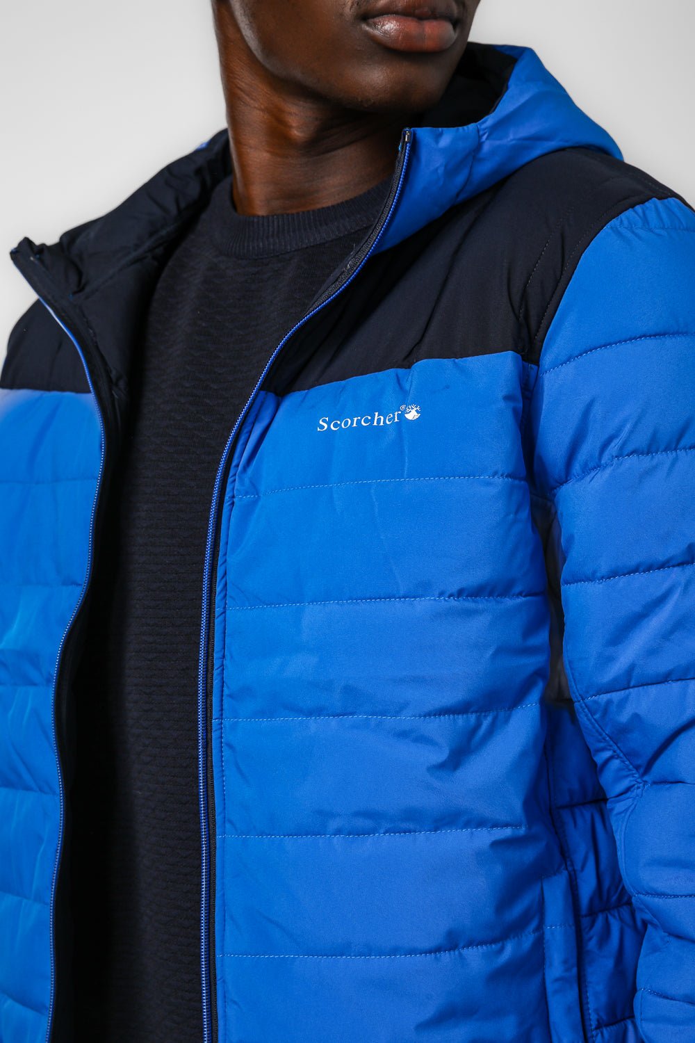 SCORCHER - מעיל דו צדדי בצבע שחור וכחול - MASHBIR//365