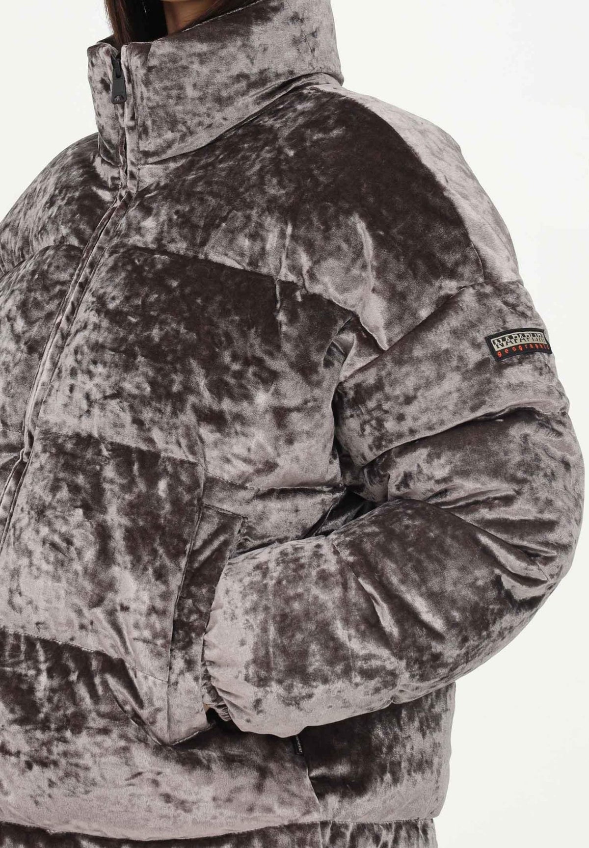 NAPAPIJRI - מעיל פוף קטיפתי בצבע חום - MASHBIR//365