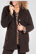 PUNT ROMA - מעיל ג'קט בד בוקלה נשים באורך ירך בצבע חום - MASHBIR//365